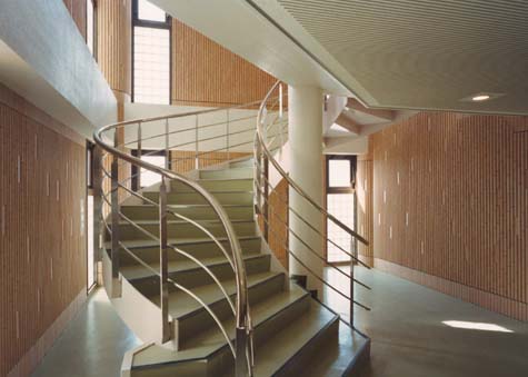 グローバル魚住 集会棟1F